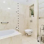 Krawiecka By Renters